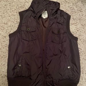 Women’s puffer vest